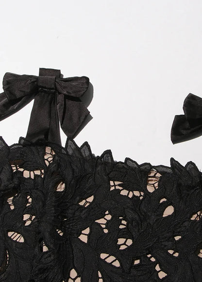 Safia - Robe longue ajustée en dentelle avec fente