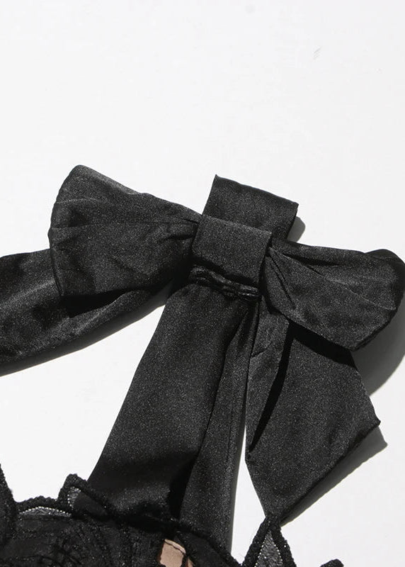 Safia - Robe longue ajustée en dentelle avec fente