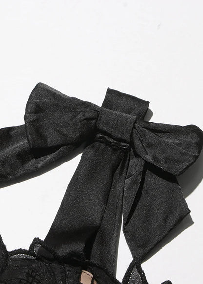 Safia - Robe longue ajustée en dentelle avec fente