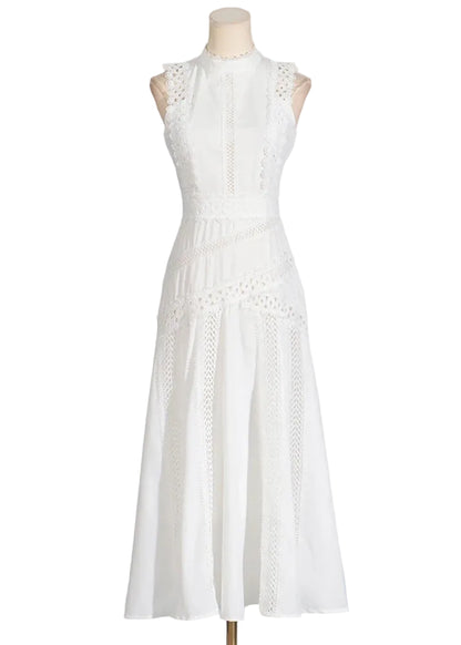 Robe longue sans manches en dentelle ajourée