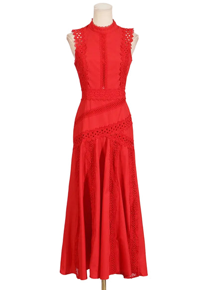 Robe longue sans manches en dentelle ajourée