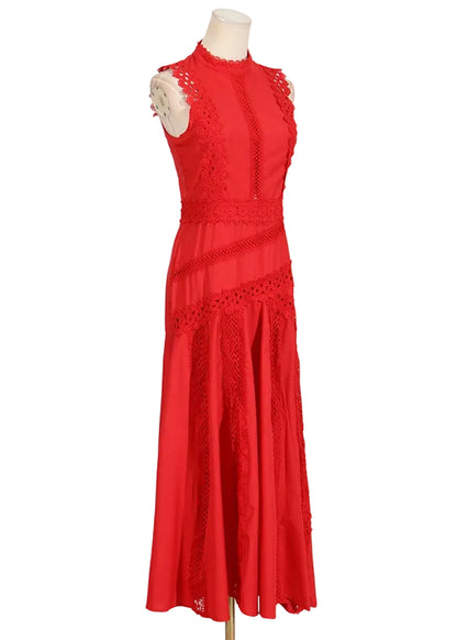 Robe longue sans manches en dentelle ajourée