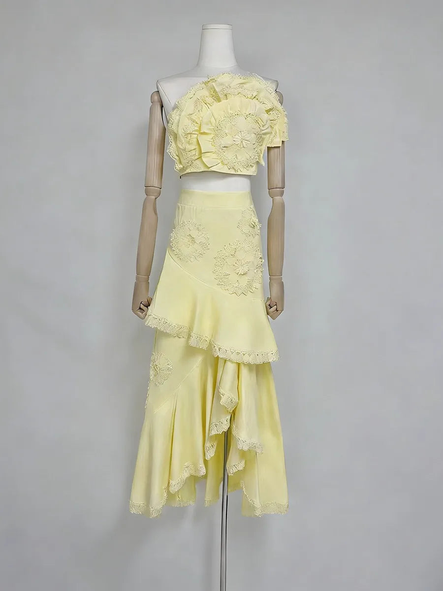 Carmen - Two-Piece Set with Skirt