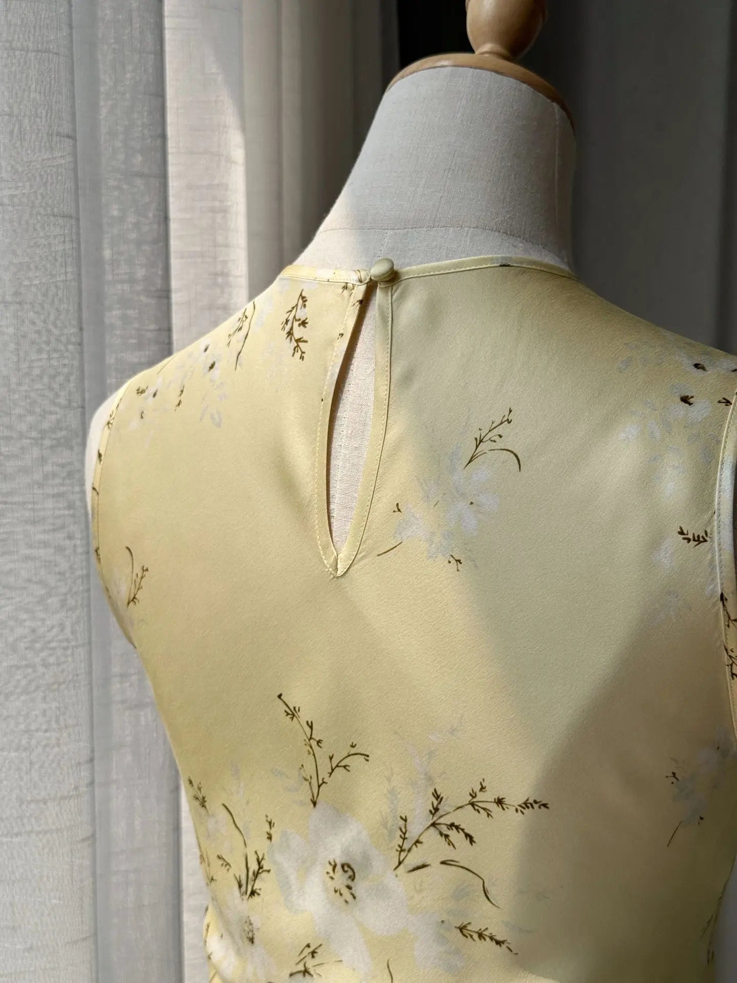 Robe Claire Sans Manches 100% Soie de Mûrier