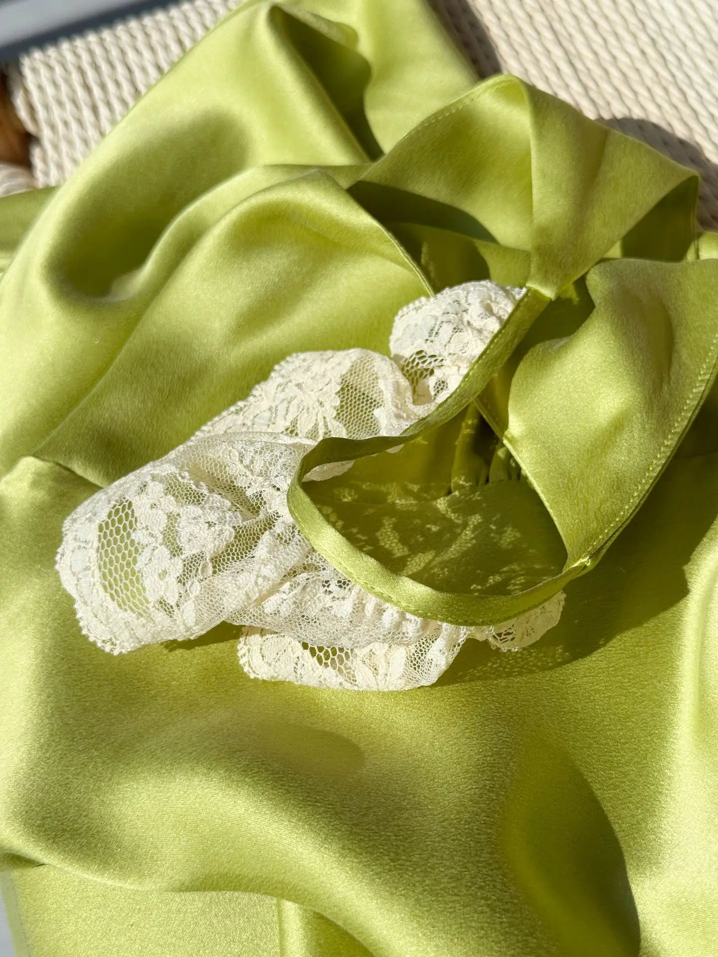 Robe Clarisse Fines Bretelles à Dentelle 100% Soie De Mûrier