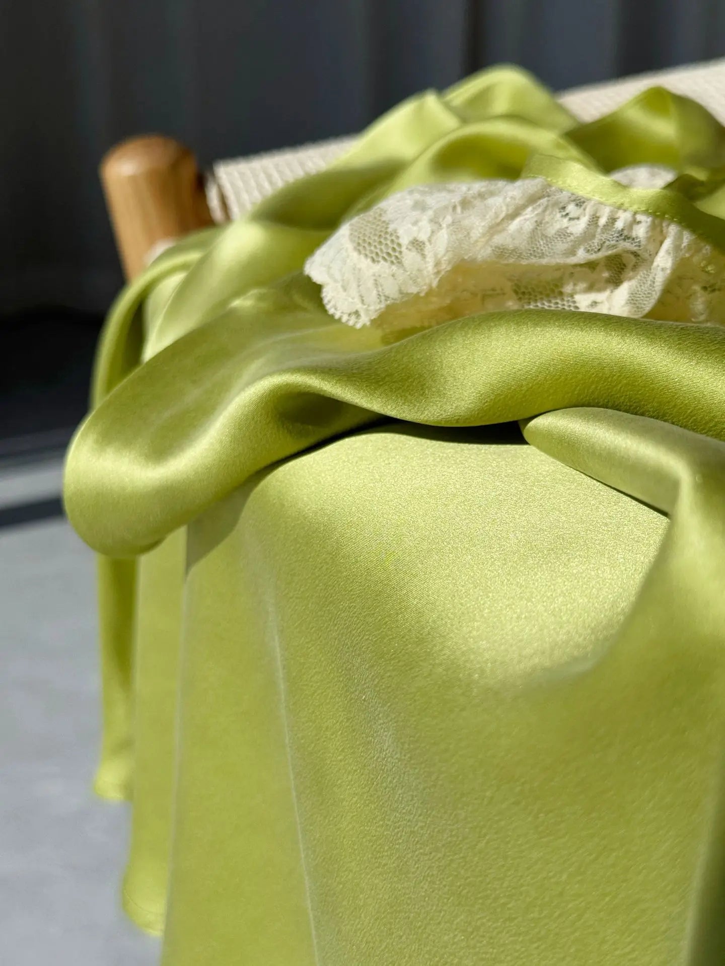 Robe Clarisse Fines Bretelles à Dentelle 100% Soie De Mûrier