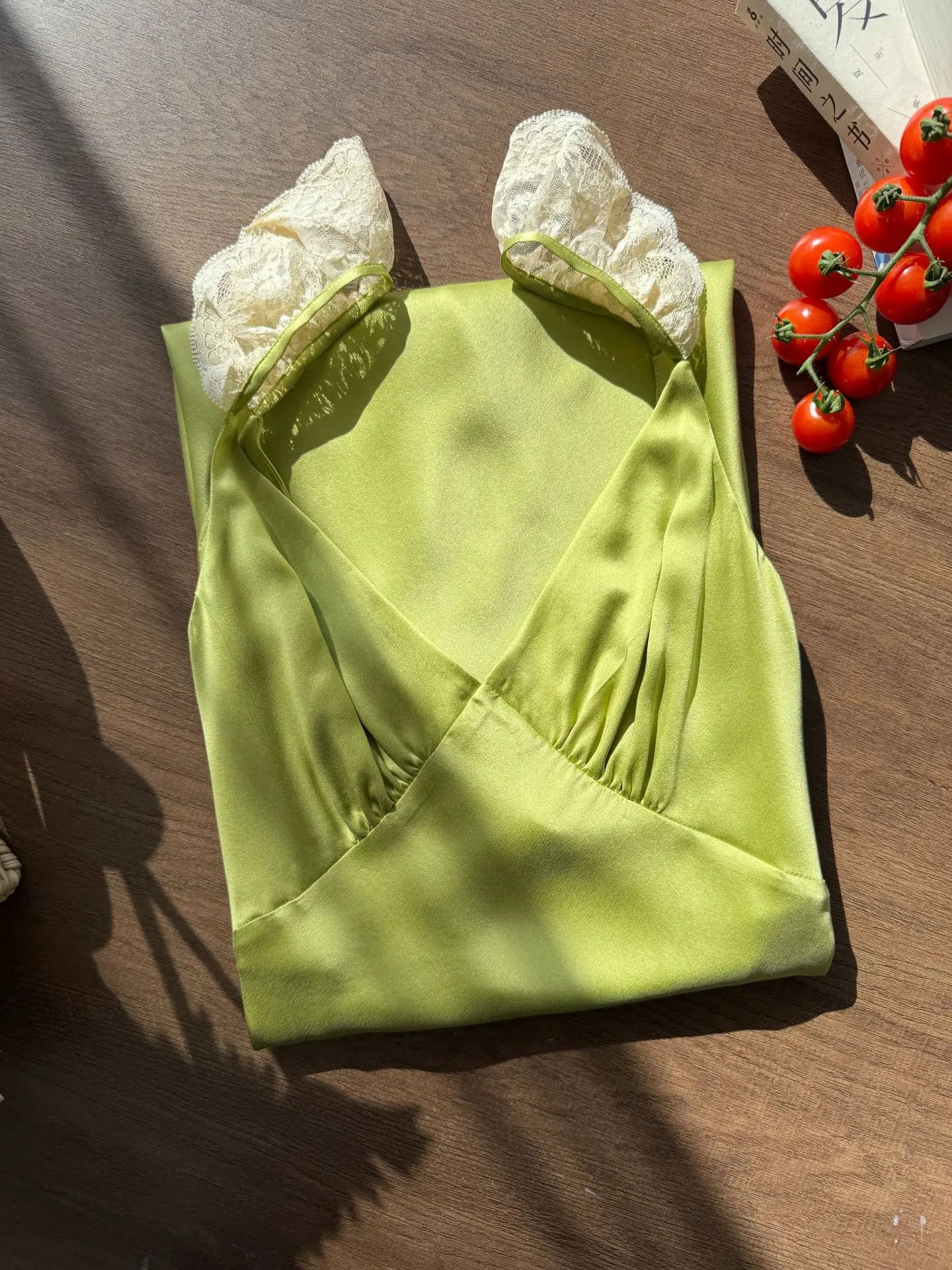 Robe Clarisse Fines Bretelles à Dentelle 100% Soie De Mûrier